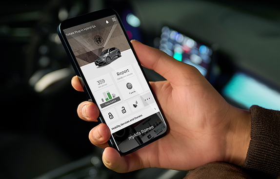 Controllo autonomia auto ibrida con app– Alfa Romeo
