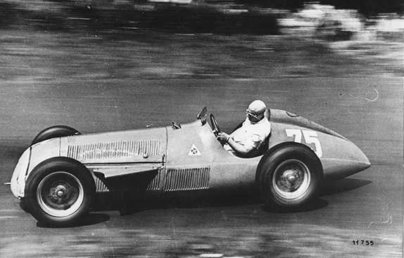 Alfa Romeo Quadrifoglio - Hub - Storia e Curiosità