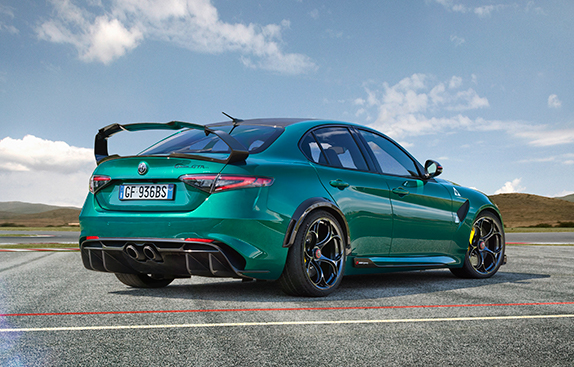 Macchine sportive Alfa Romeo: come sceglierle? – Alfa Romeo