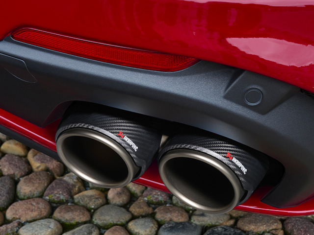 Sistema di scarico Akrapovic
