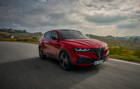 SUV Tonale Ibrido vista laterale – Alfa Romeo